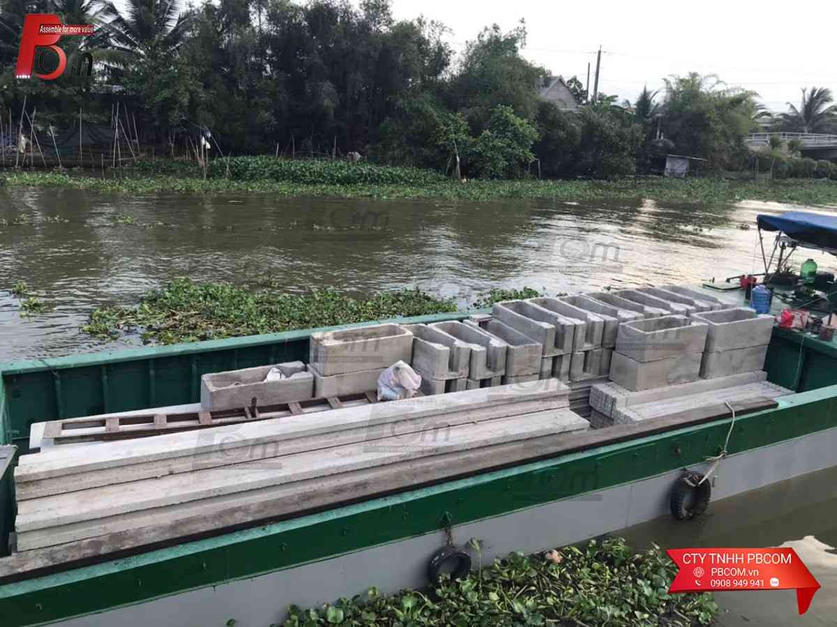 Khảo sát thực tế phương án vận chuyển đường thủy giúp giảm chi phí làm kè chống sạt lở.
