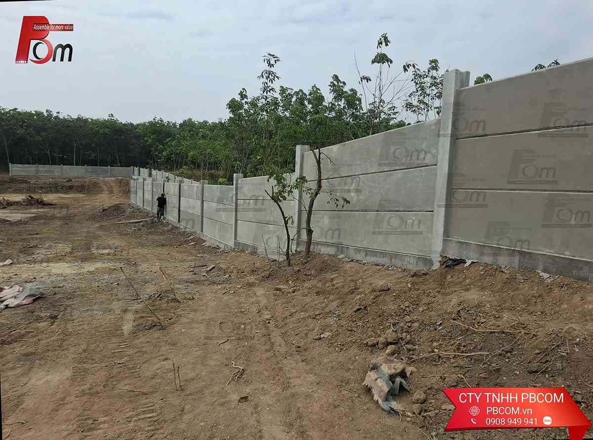 Làm hàng rào có cần móng?