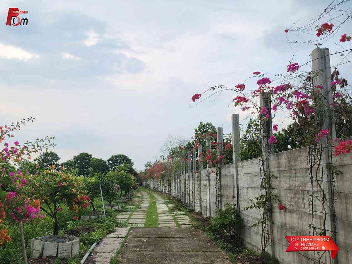 Giải pháp tường rào kiên cố bằng bê tông đúc sẵn có thể tháo dỡ linh hoạt.