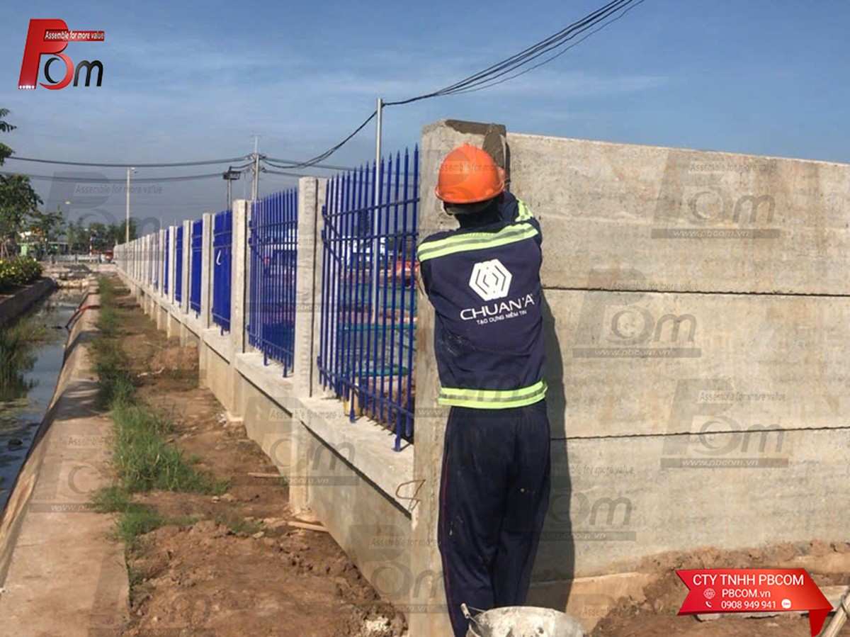 Ứng dụng hàng rào lắp ghép PBCom giúp xây tường rào nhanh không cần giám sát.