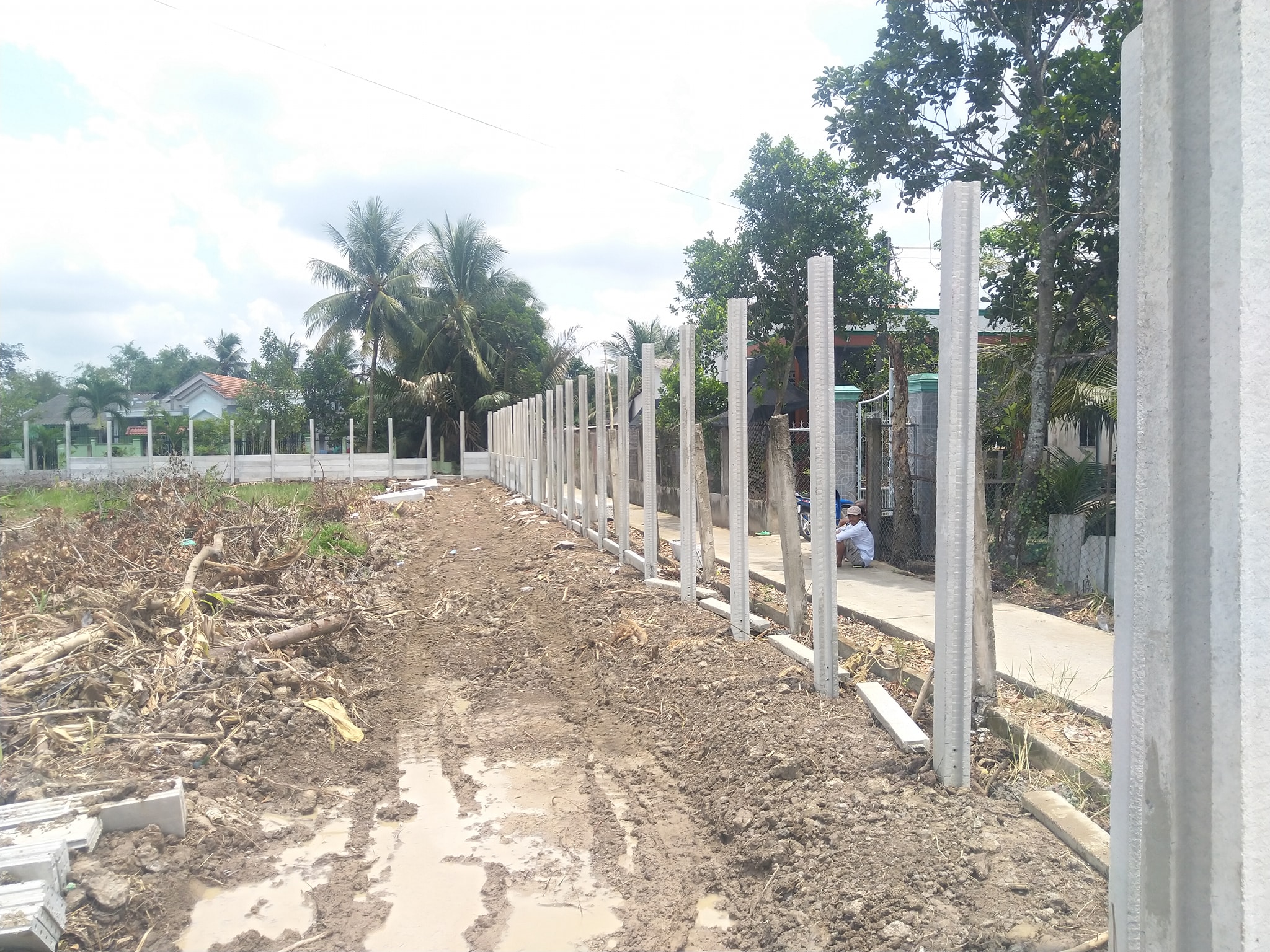 hàng rào bê tông lắp ghép
