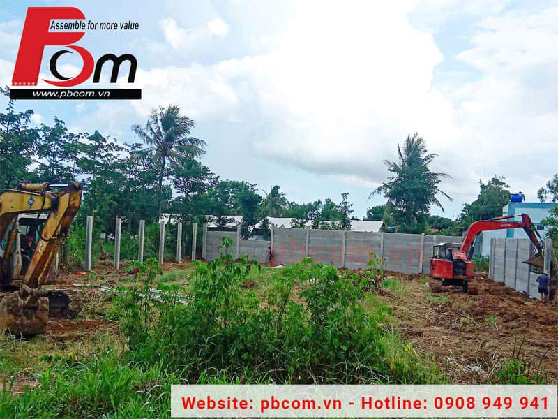 thi công bê tông lắp ghép hàng rào bê tông cốt thép