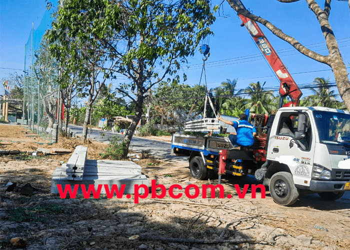 Công trình hàng rào lắp ghép PBCOM cung cấp và hướng dẫn thi công hàng rào bê tông cốt thép